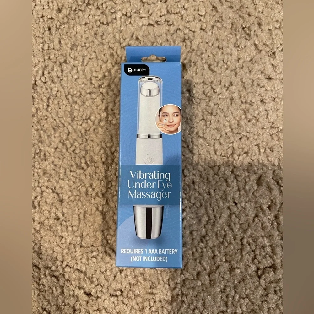 B-PURE Vibrating Under Eye Massager Compact Size